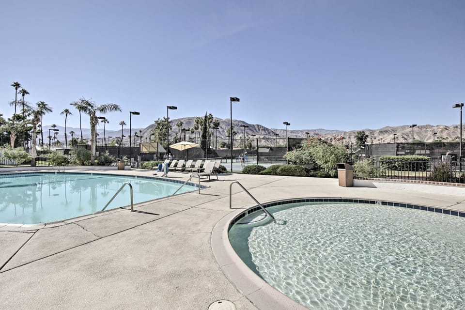 Rancho Las Palmas Resort Condo: Golf, Swim & Play! Apartment in Rancho Mirage