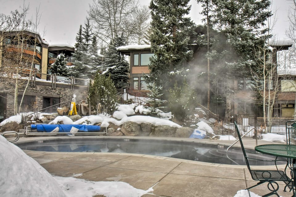 Ski-In/Ski-Out Studio in Aspen Snowmass Ski Resort Apartment in Snowmass Village