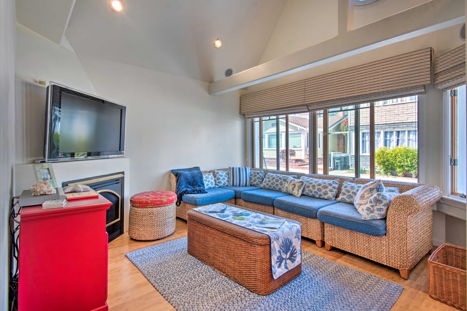 Catalina Island Home: Walk to Main Street Beach! House in Avalon