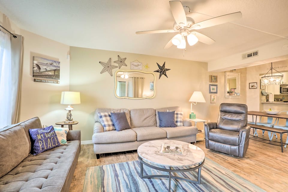 St Augustine Beach Condo w/ Patio & Pool Access! Apartment in Butler Beach