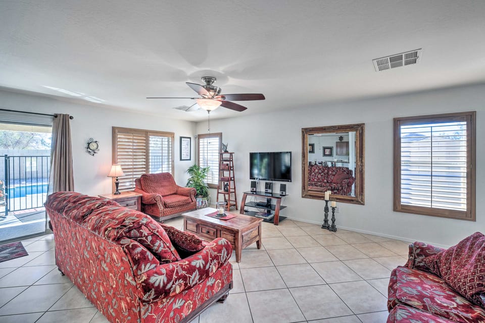 'Bella Casa' Coolidge Home w/ Pool & Hot Tub! House in Arizona