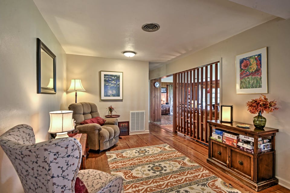 Historic Lakefront Gem ~ 6 Mi to Bok Tower Gardens House in Lake Wales