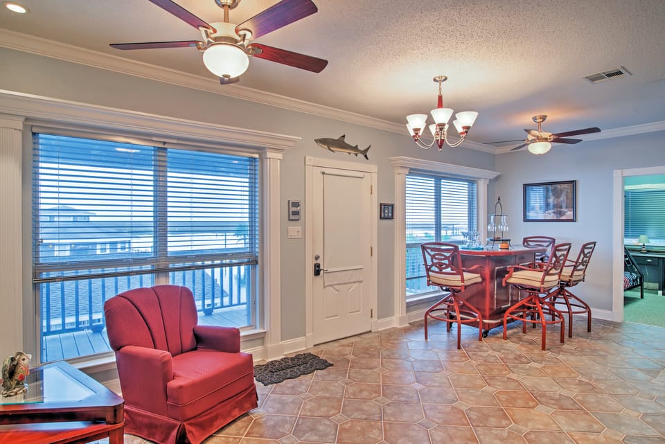 Waterfront Slidell Home w/ Boat Dock & Canal View! House in New Orleans