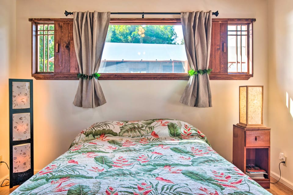 Cozy Volcano Studio w/ Phenomenal Rainforest Views Apartment in Fern Forest