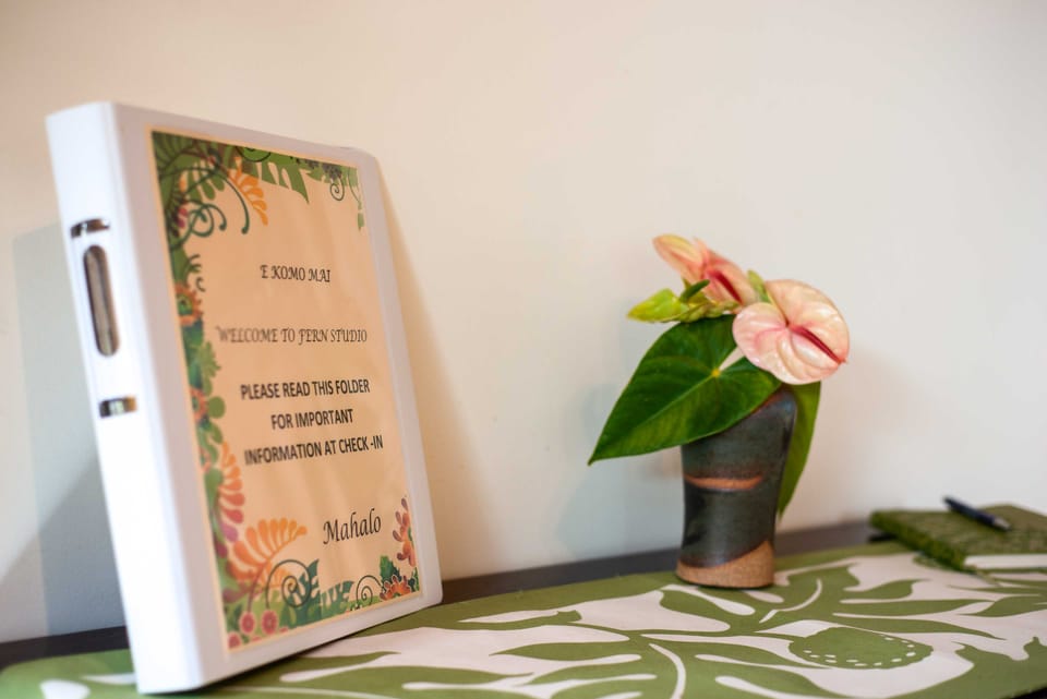 Cozy Volcano Studio w/ Phenomenal Rainforest Views Apartment in Fern Forest