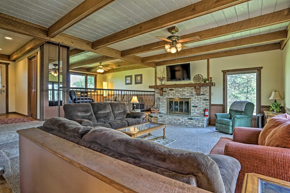 Rustic Black Hills Retreat w/ Expansive Views House in Pennington County