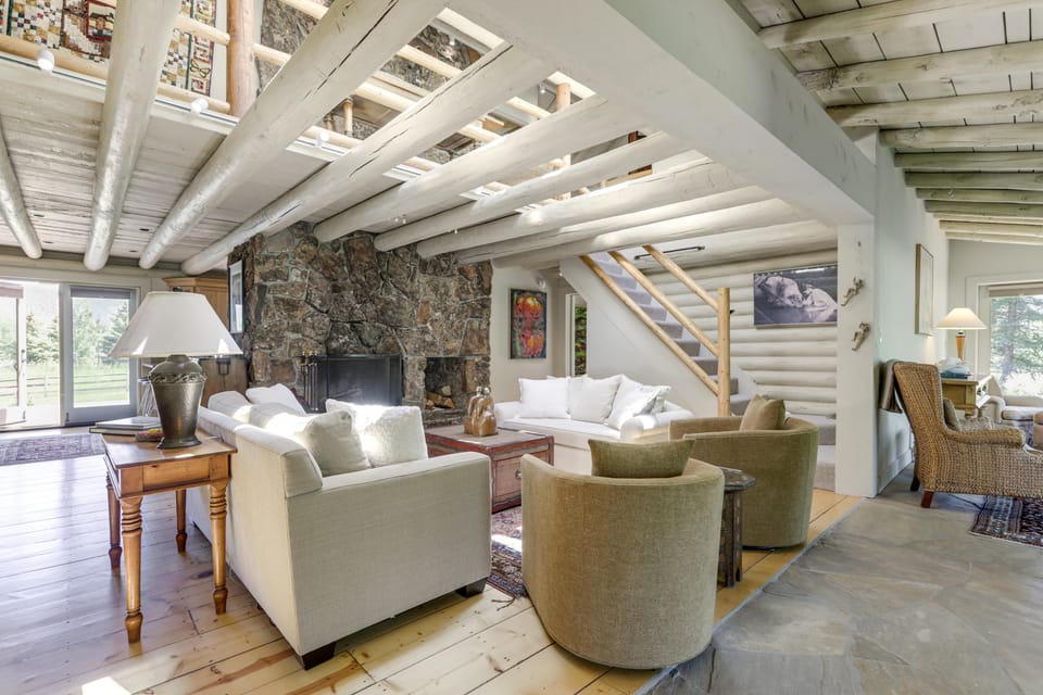 Snowmass Home w/ Hot Tub, Fireplace, & Mtn Views! House in Colorado