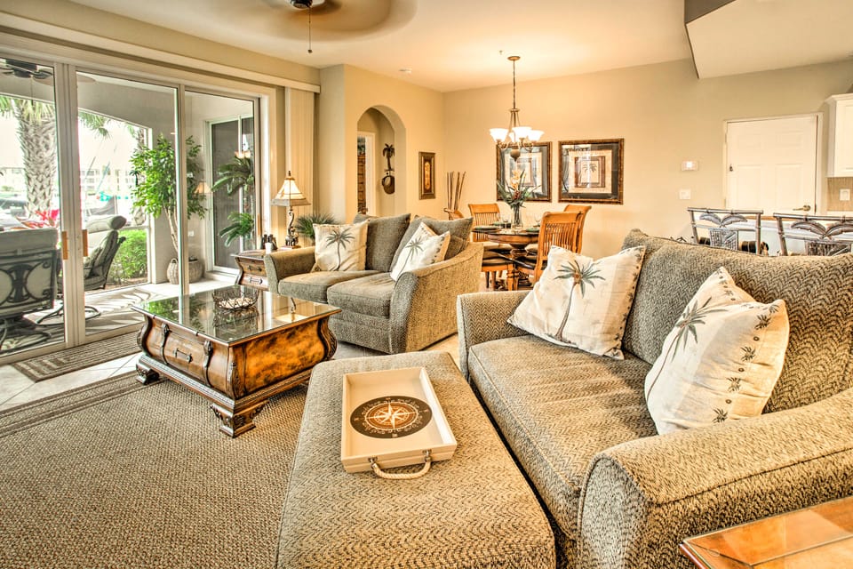 Tranquil Punta Gorda Condo w/ Lanai & Marina Views Apartment in Burnt Store Marina