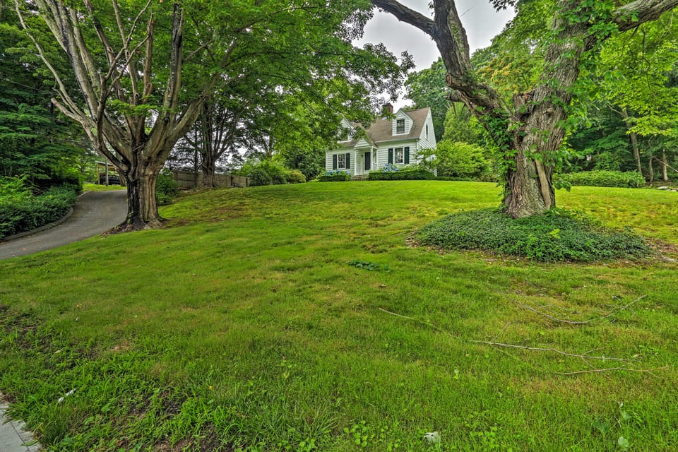Historic Essex Home w/ Large Yard Near Downtown! House in Connecticut
