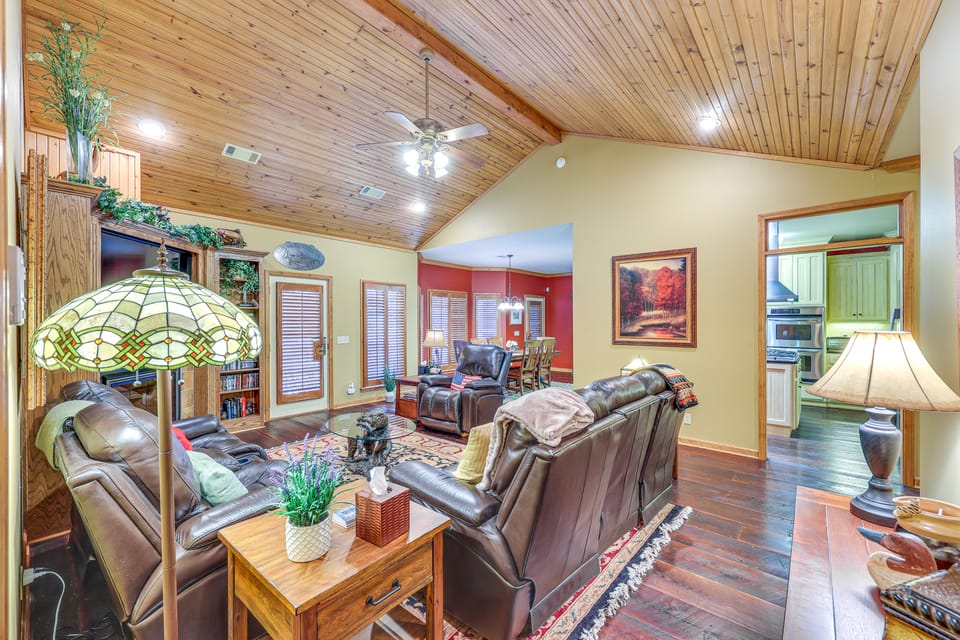 Private Dock: 'The River House' in Heber Springs! House in Arkansas