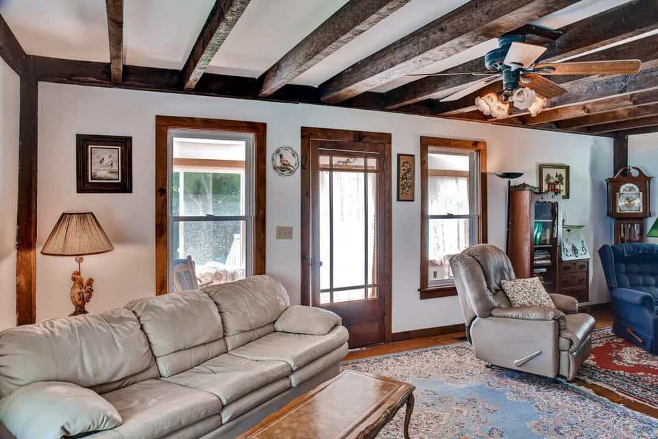5 Mi to Cooperstown All Star Village: Otego Home House in Pennsylvania