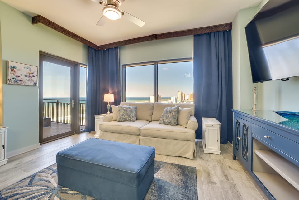 Breezy Panama City Beach Condo w/ Private Balcony! Apartment in Panama City Beach