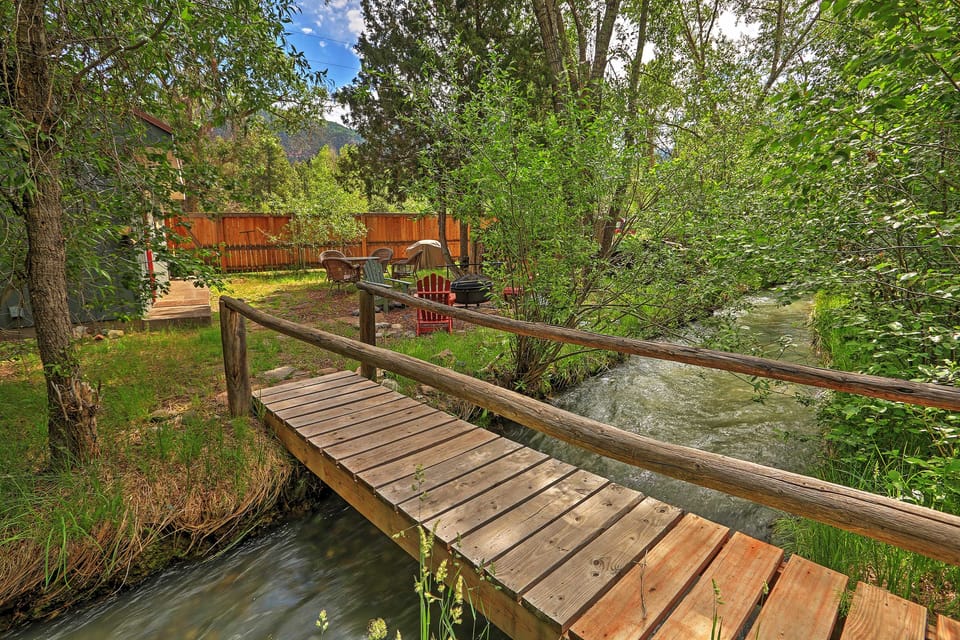Cabin in Beautiful Setting Between Ouray & Ridgway House in Colorado