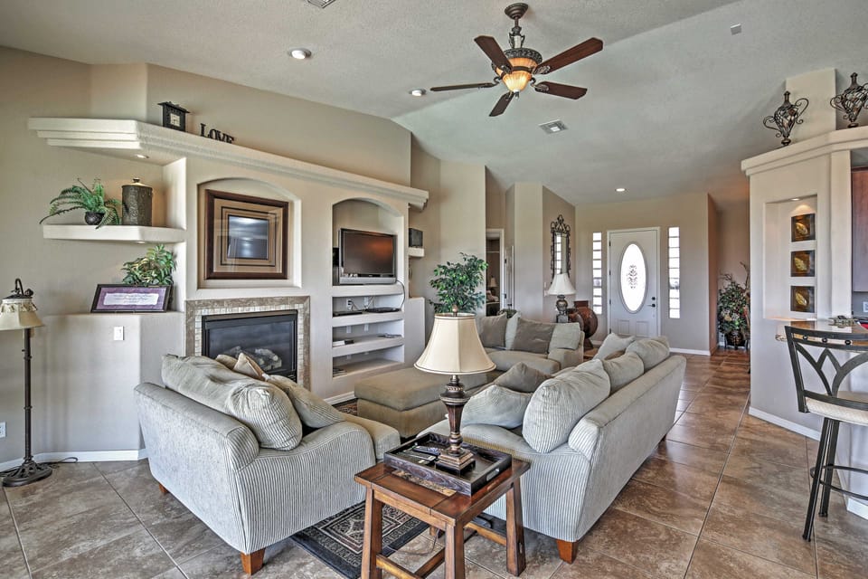 Private Pool: Mtn-View Lake Havasu City Retreat House in Lake Havasu City