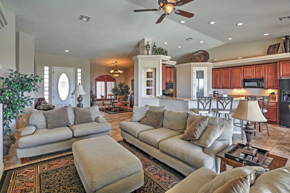 Private Pool: Mtn-View Lake Havasu City Retreat House in Lake Havasu City