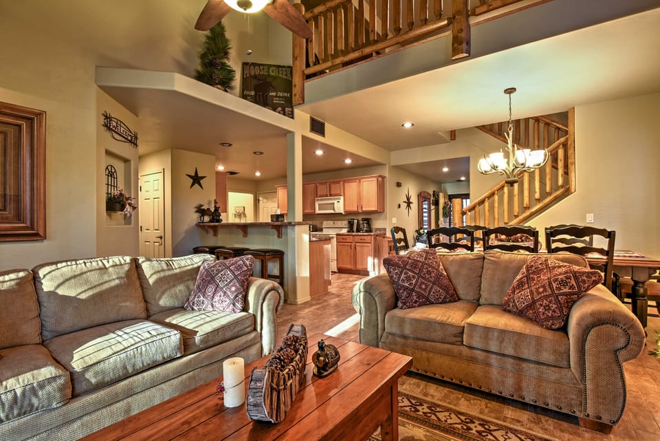 Mountain Cabin Retreat w/ Game Room, Patio & Views House in Pinetop-Lakeside