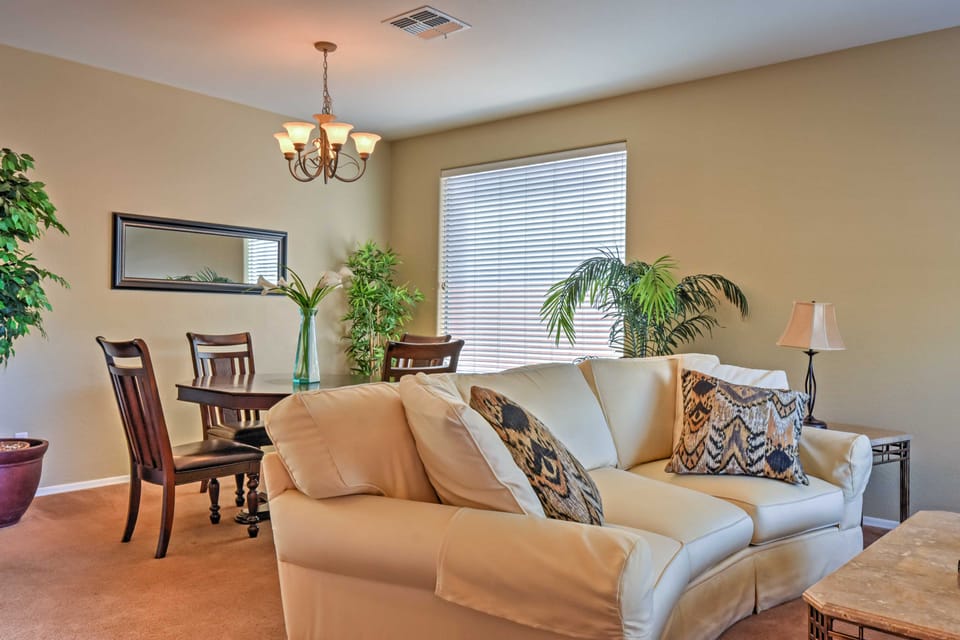North Phoenix Home w/ Pool: Hike, Swim & Shop! House in New River