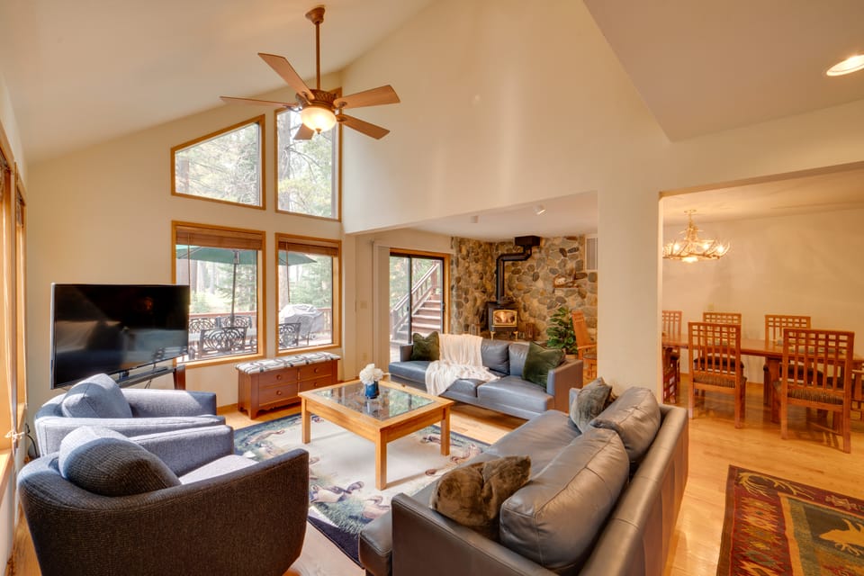 Truckee Home w/ Private Hot Tub on a Golf Course House in Truckee