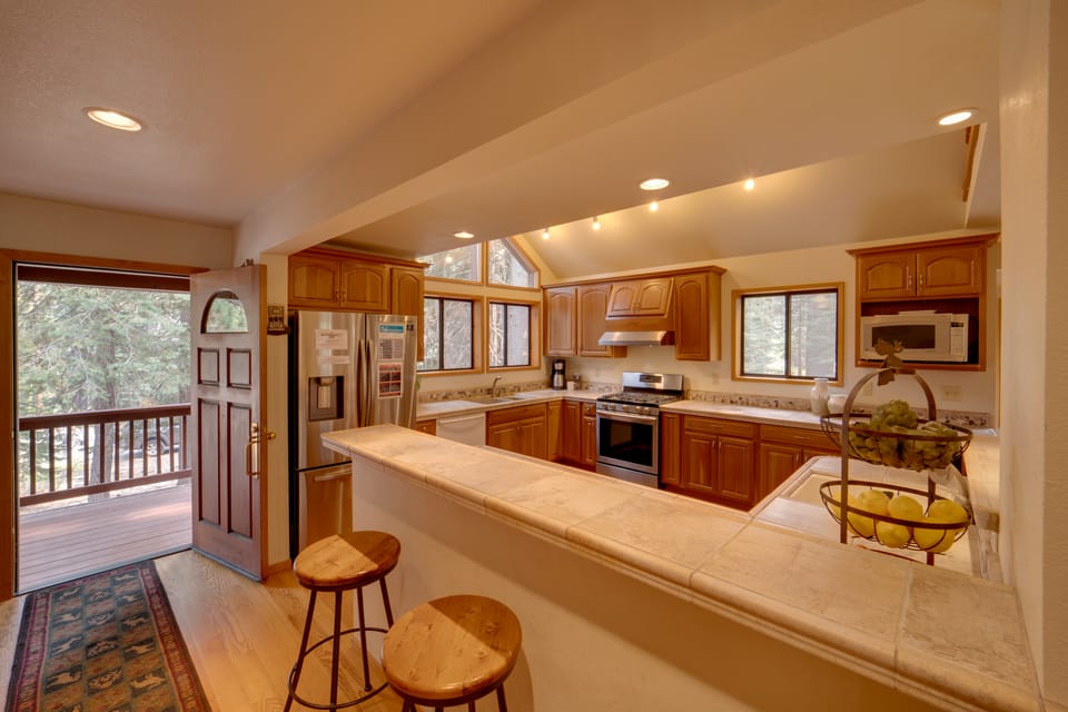 Truckee Home w/ Private Hot Tub on a Golf Course House in Truckee
