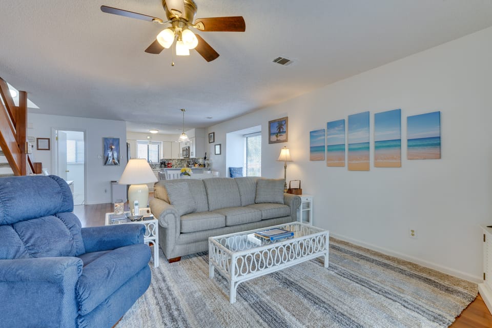 Cape San Blas Gem: Walk to Beach & Pool! Apartment in Florida