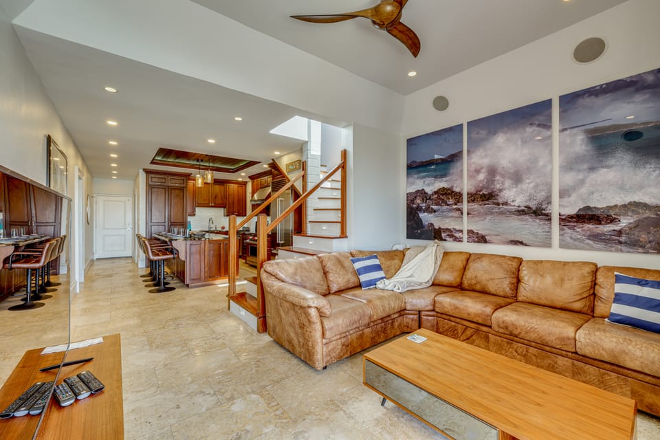 Walk to Beach: St Thomas Condo w/ Balconies Apartment in Virgin Islands (U.S.)