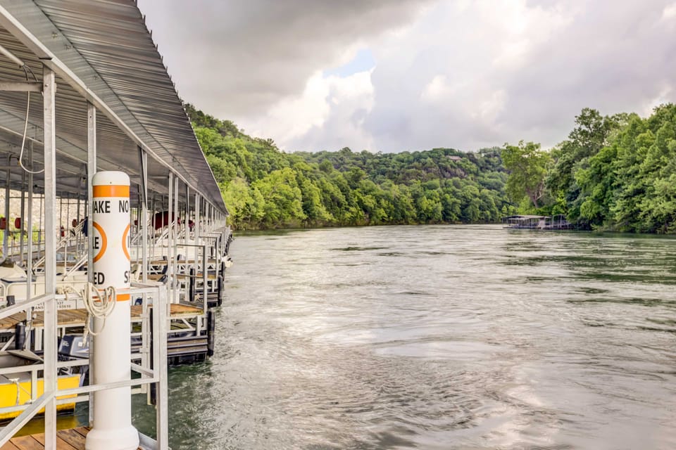 Near Branson Strip! Water-View Condo w/ Balcony Apartment in Branson