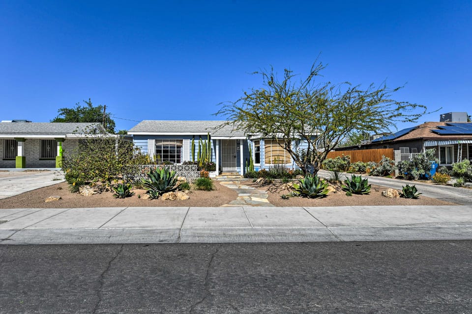Vintage Downtown Vegas Retreat < 3 Mi to Strip! House in Las Vegas