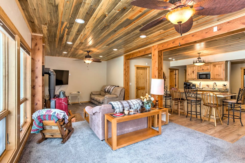 Cozy Buena Vista Apartment < 4 Mi to Main Street! Apartment in Park County