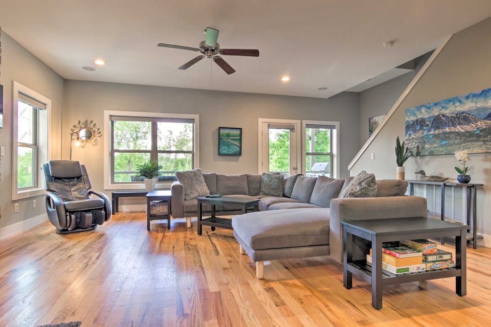 Modern Asheville Greenway Residence w/ 2 Decks! House in Asheville