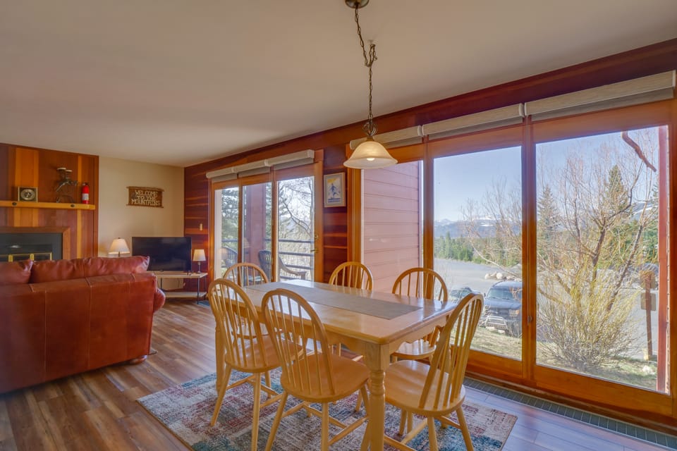 Silverthorne Condo: Patio, Mtn Views, Pool Access! Apartment in Wildernest