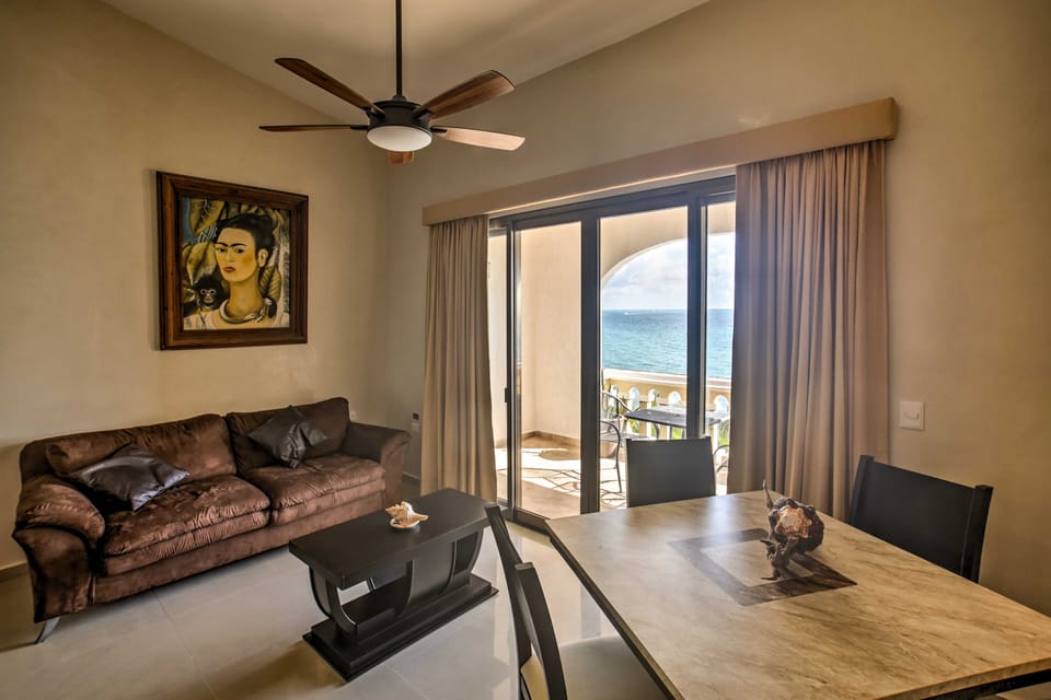 Private Balcony w/ Views: Oceanfront Cancun Condo! Apartment in Cancun