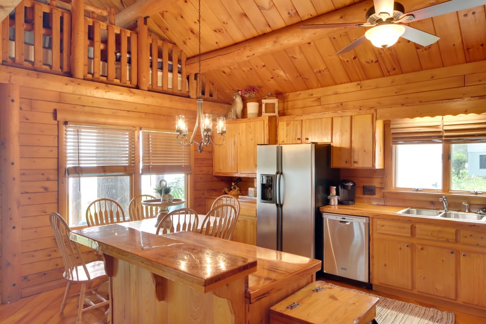 Lake Broward Cabin w/ Private Boat Launch & Dock! House in Florida