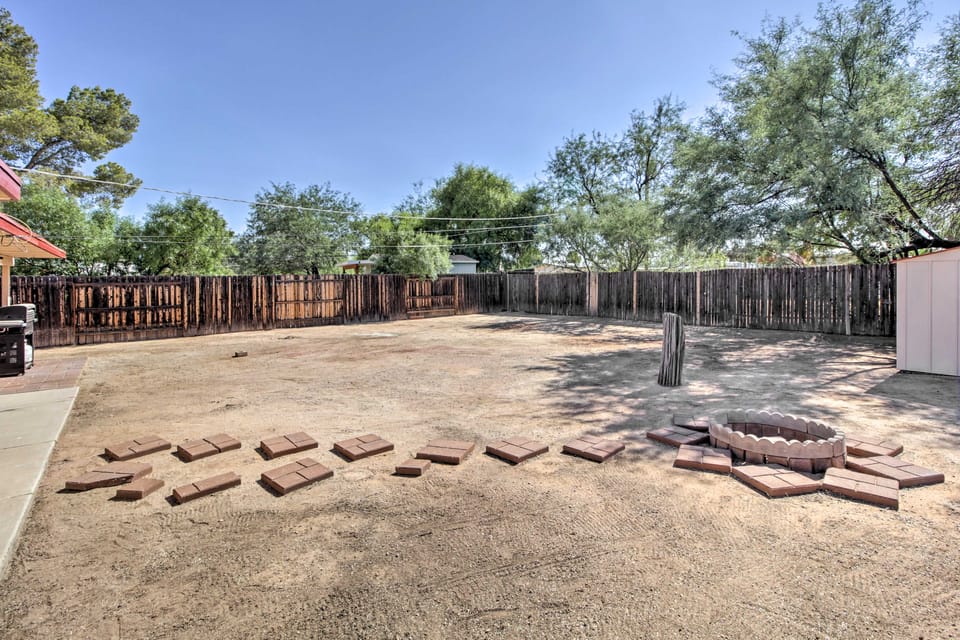 Renovated Tucson Gomez Casita w/ Yard < 7 Mi to DT House in Tucson