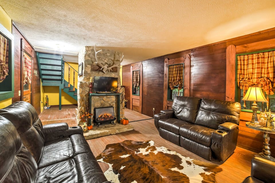 Historic Bruno 'Hampton Creek Hideaway' on 2 Acres House in Buffalo River