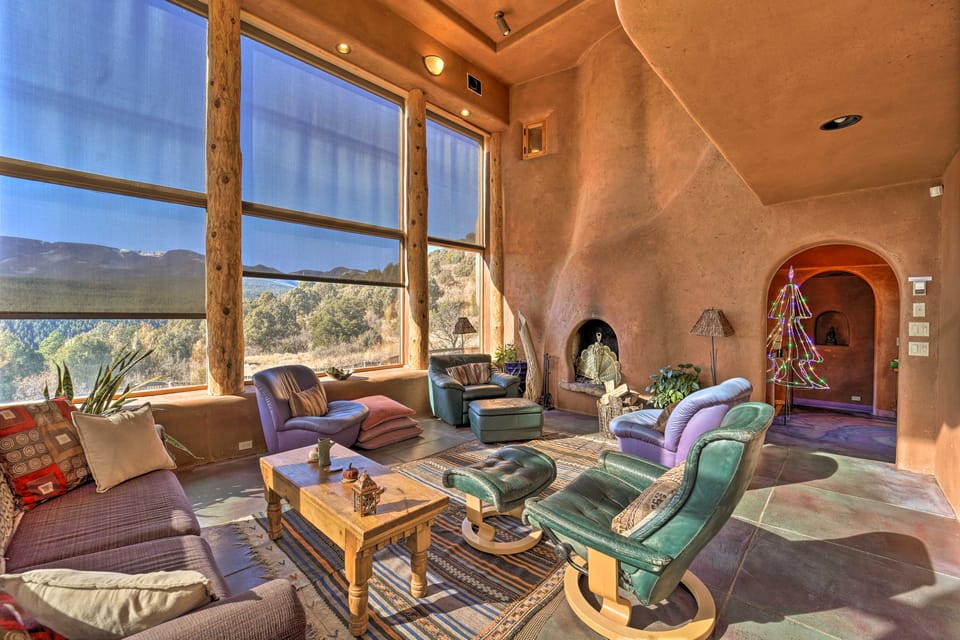 Peaceful New Mexico Retreat w/ Panoramic Mtn Views House in New Mexico