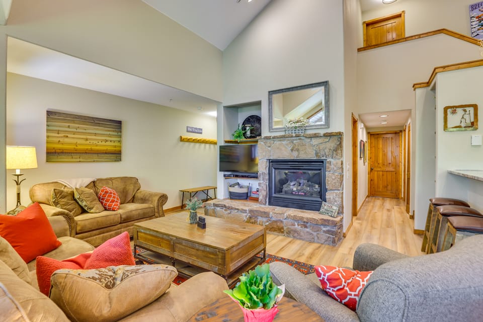Walk to Ski Lift: Renovated Condo in Breckenridge! Apartment in Breckenridge