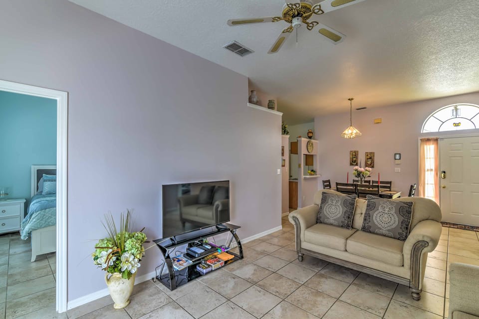 Kissimmee Retreat w/ Pool: Near Disney & Golf! House in Kissimmee