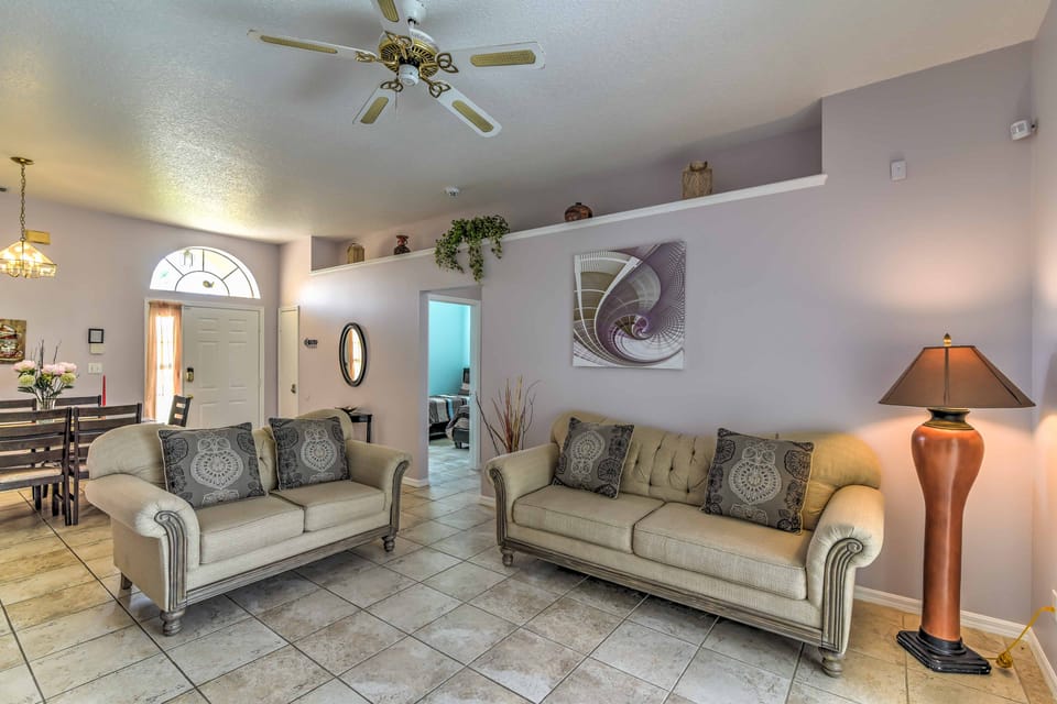 Kissimmee Retreat w/ Pool: Near Disney & Golf! House in Kissimmee