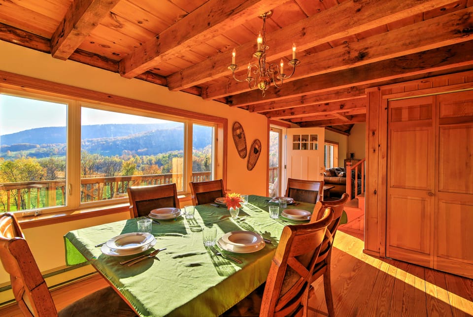 'Bearpen Lodge' on 125 Acres - Near Belleayre Mtn! House in Capital District, NY, USA
