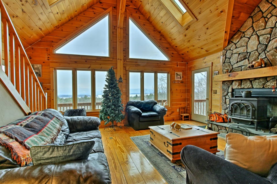 Spacious Gilford Retreat w/ Deck: 2 Mi to Skiing! House in Gilford
