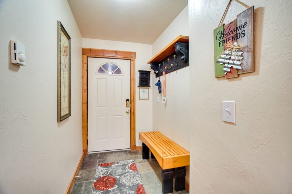 McCall Vacation Rental ~ 1/2 Mi to Payette Lake! Apartment in McCall