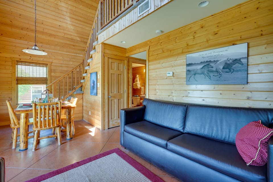 Lakefront Vacation Rental w/ Patio & Grill! House in Missouri