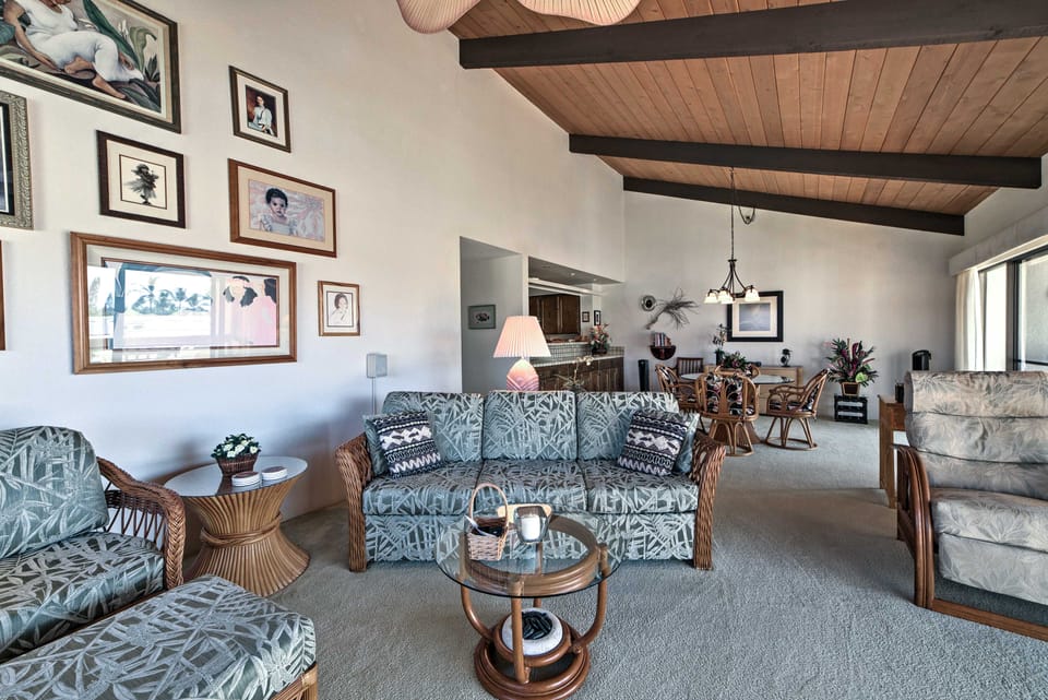 Kailua-Kona Condo: Ocean Views, Pool & Spa Access Apartment in South Kona