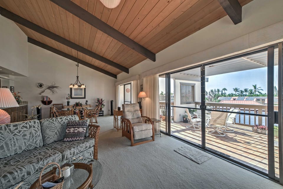 Kailua-Kona Condo: Ocean Views, Pool & Spa Access Apartment in South Kona