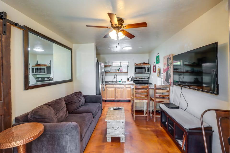 Hike, Shop & Relax: Tucson Home w/ Swim Spa Access Cottage in Catalina Foothills
