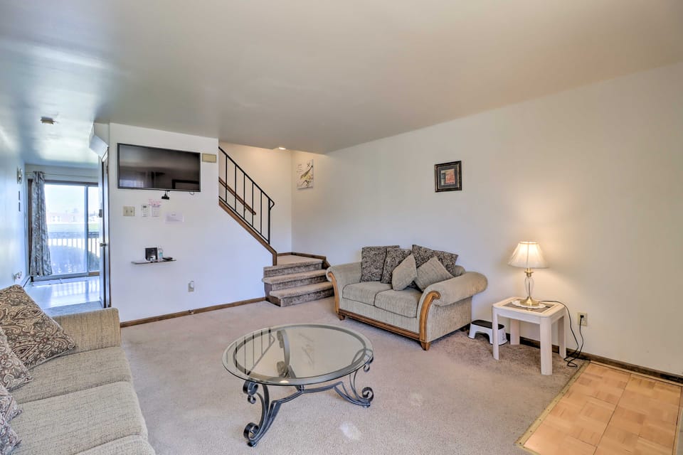 2 Mi to Dtwn Allentown Shops & Eats! Cozy Home Apartment in Allentown