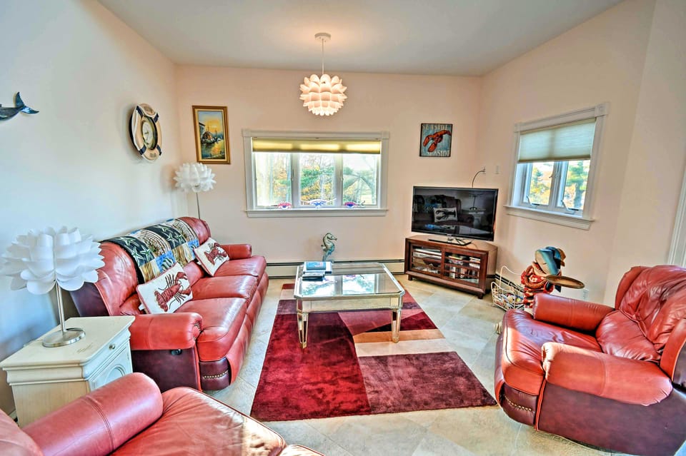 2BR Coastal Gem! Breathtaking Ocean/Mountain View Cottage in Sorrento
