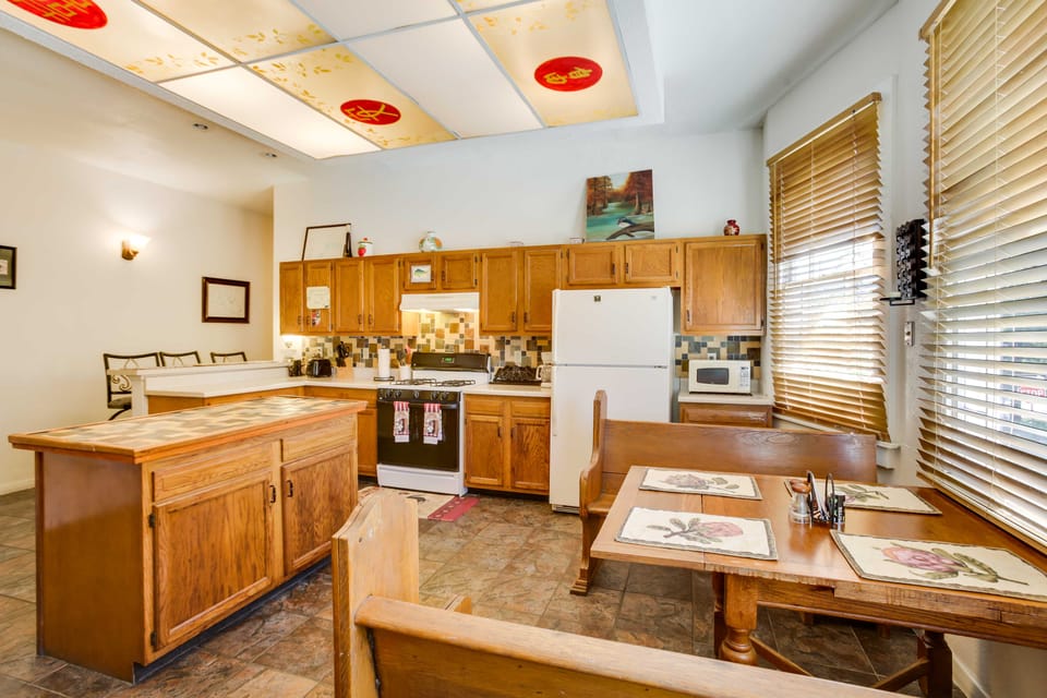 1 Mi to City Park & Museums: New Orleans Condo Apartment in New Orleans
