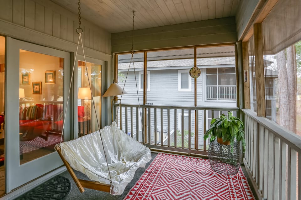 Swim, Golf & Relax: Myrtle Beach Unit in Tidewater Apartment in North Myrtle Beach