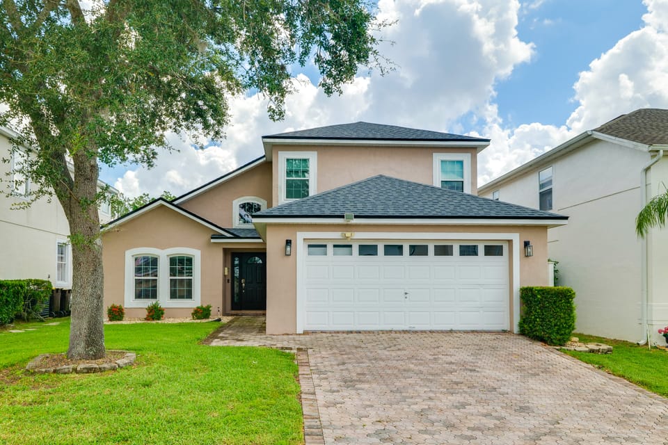 Private Pool & Hot Tub: Modern Davenport Home! House in Four Corners